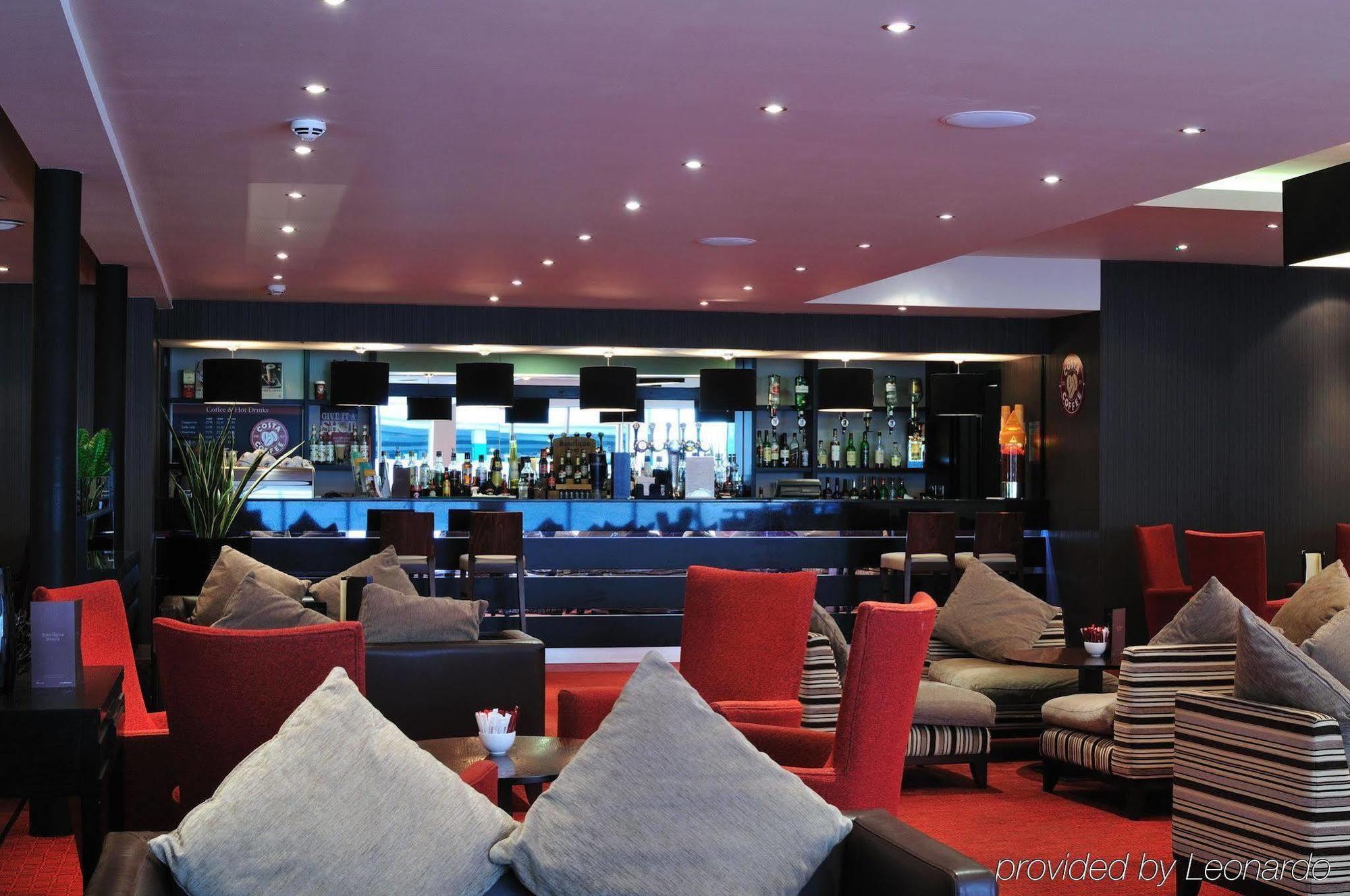 Hotel Doubletree By Hilton Woking Interior foto